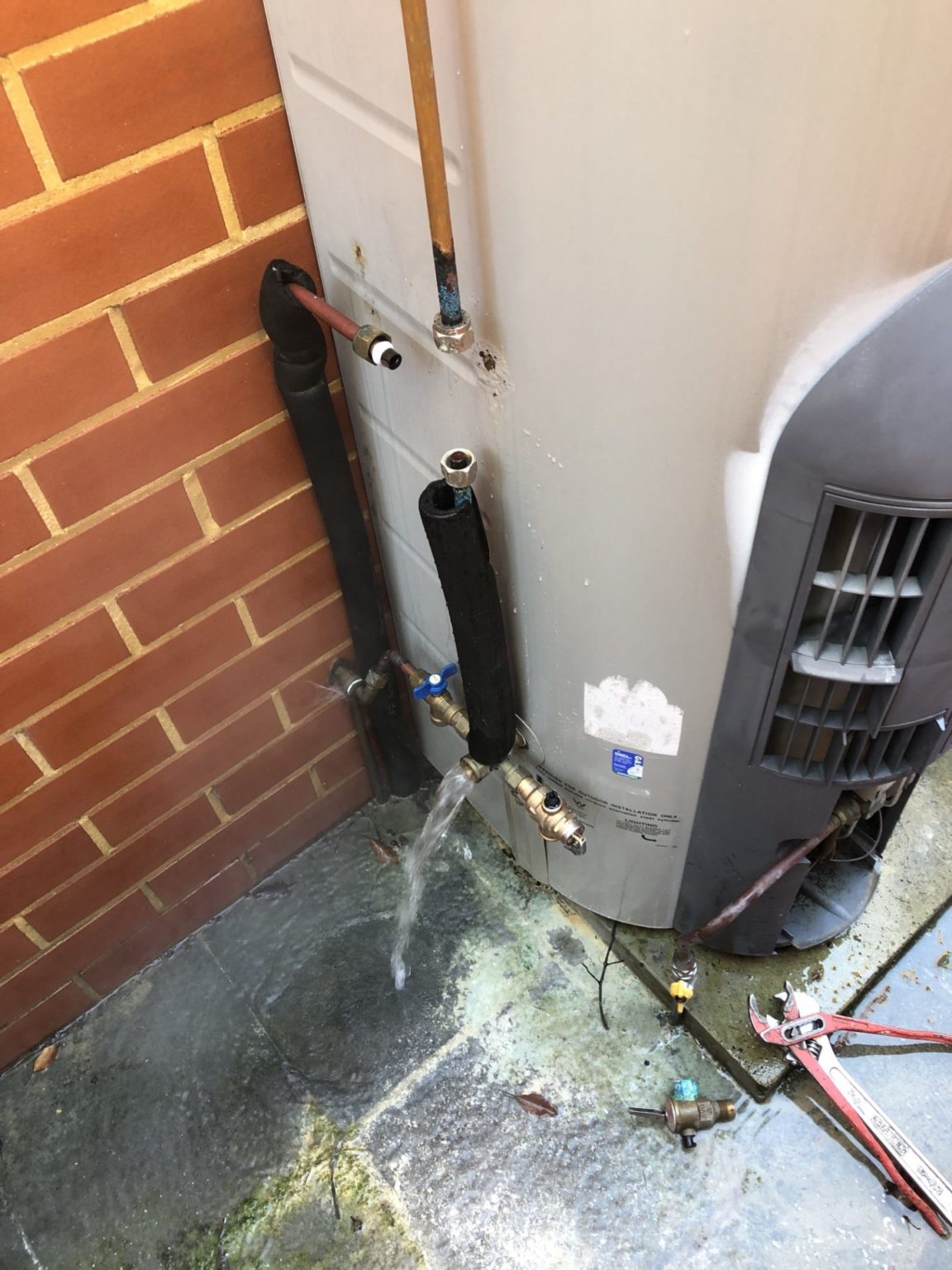 Hot Water Repairs Perth | PBR Plumbing