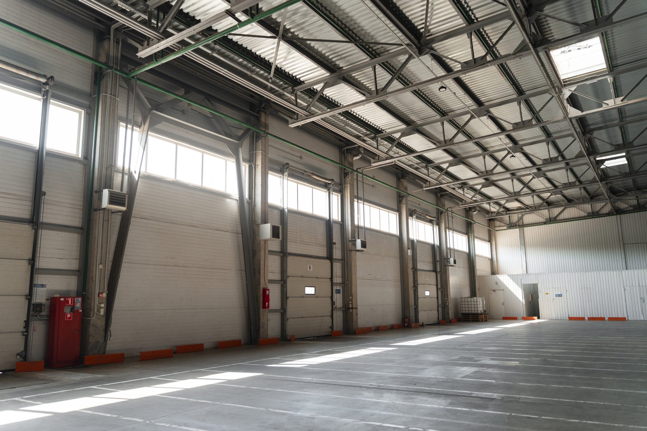 working construction pipes and proactive commercial plumbing maintenance
